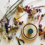 Workshop stolp met droogbloemen